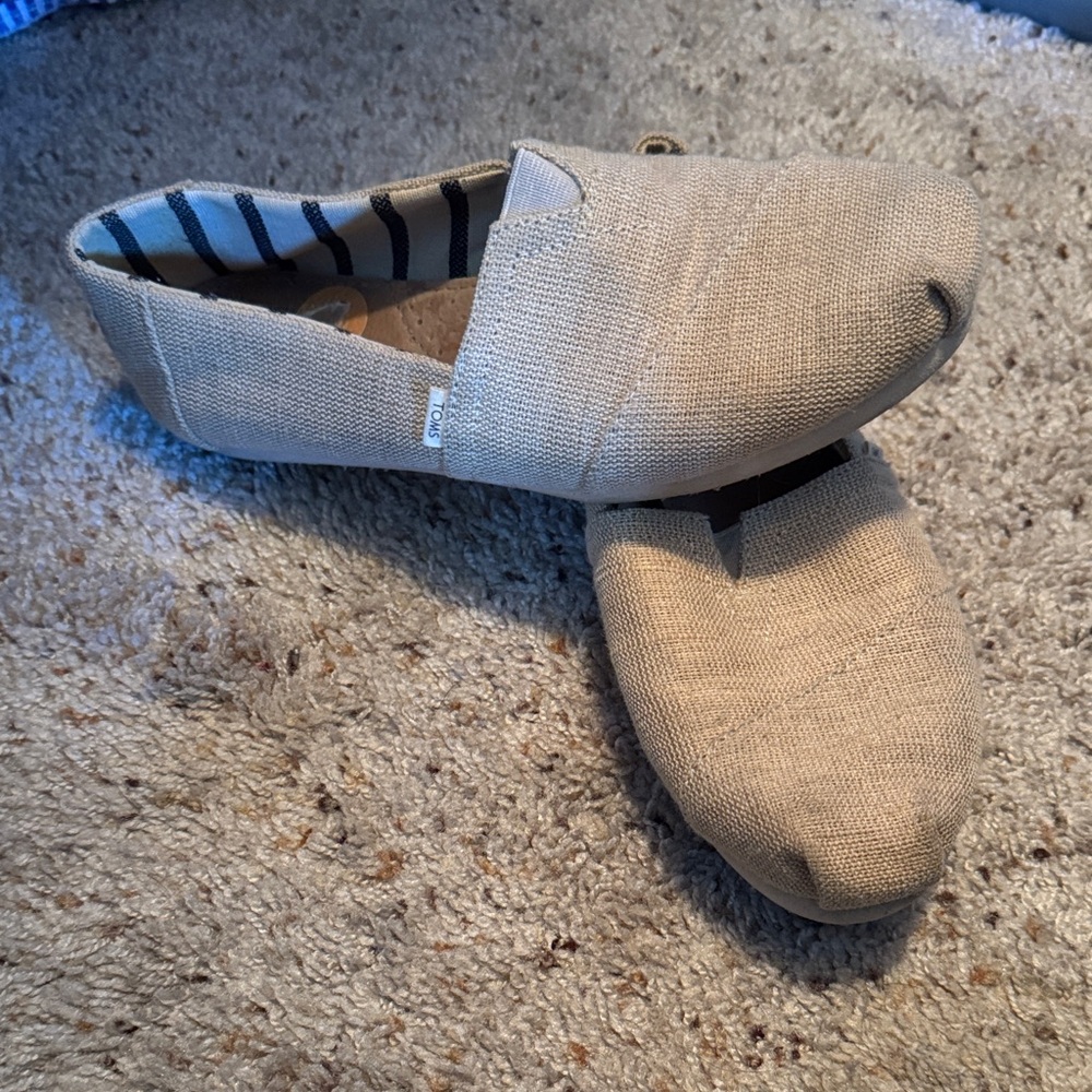 Toms Tan Canvas Flats